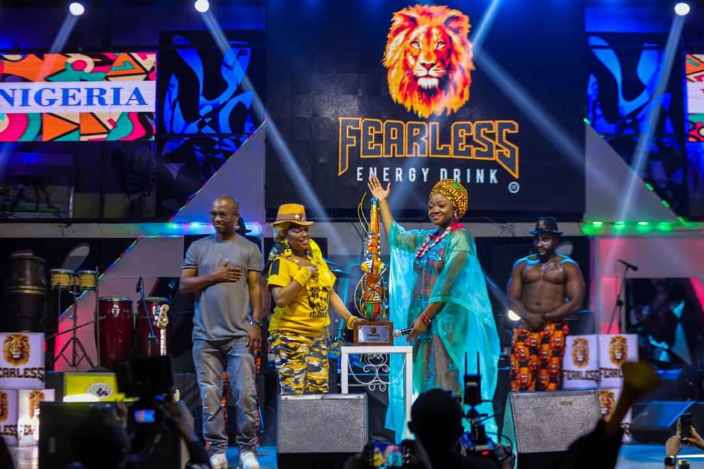 From Right: Brand Manager, Rite foods Ltd, Miss Boluwatife Adedugbe, at the presentation of Fearless posthumous Award, by Fearless Energy drink, from the stable of Rite foods to the late Afrobeat King, Fela Anikulapo-Kuti popularly called Abami Eda; wi...