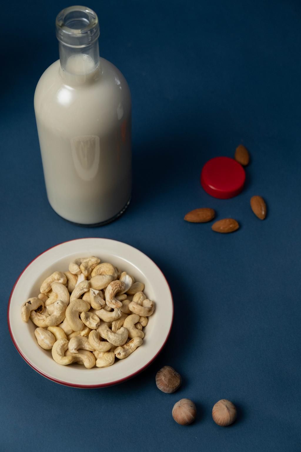 Cashew nuts are sweet and healthy [pexels]