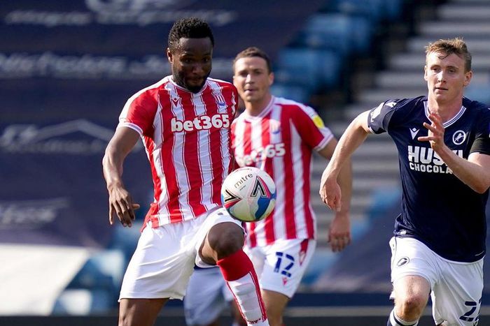 Mikel Obi (Instagram/Stoke City)