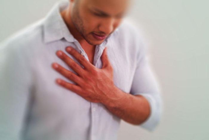 ___8480453___2018___6___11___8___heartburn-ppi-heart-1518569064