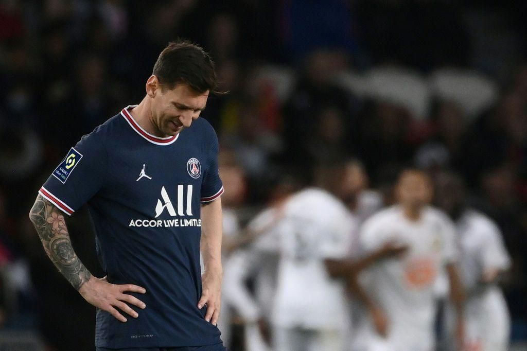 Lionel Messi will again be missing for PSG this weekend due to hamstring and knee problems