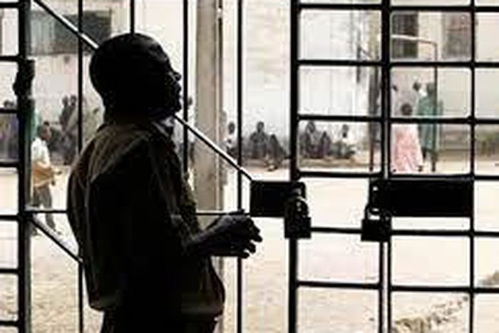 Court sends man to prison for allegedly receiving phone obtained through robbery