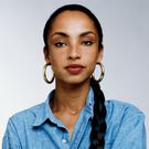 Sade Adu has freckles [Melanmagazine]