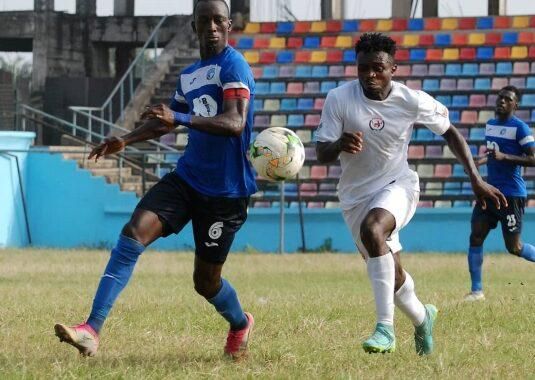 Nabil Yarou of Enyimba in action against Enugu Rangers