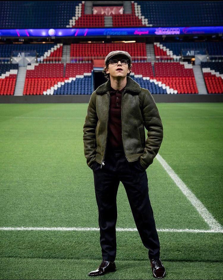 Spider-Man's Tom Holland poses at the Parc de Princes Stadium (PSG Instagram)