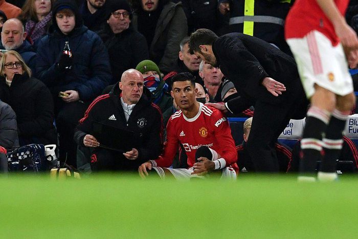 Manchester United caretaker manager Michael Carrick (right) left Cristiano Ronaldo on the bench for Sunday's 1-1 draw at Chelsea