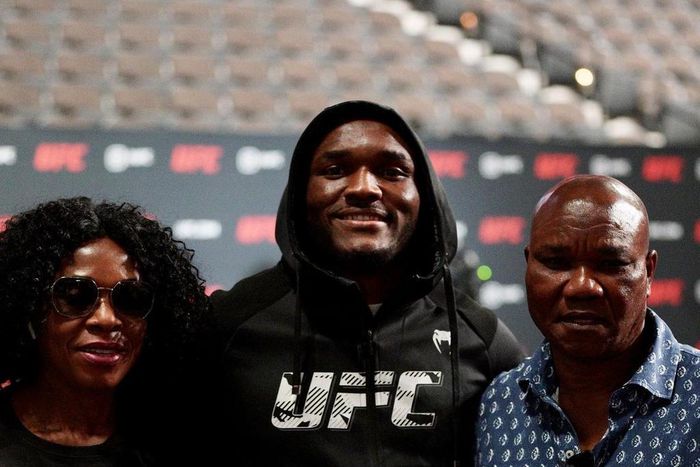 Kamaru Usman with his dad and mum (Instagram/Kamaru Usman)