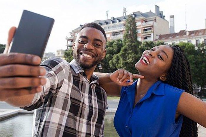 Is showcasing your relationship a good sign? [gettyimages]