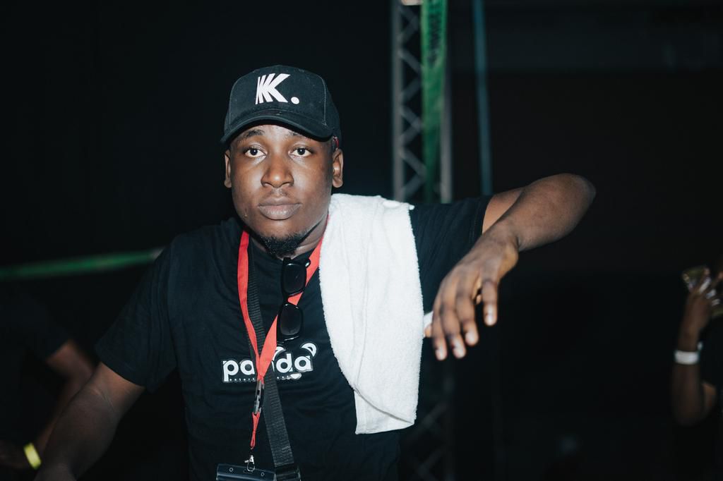 Live In Concert. (PANDA/BadManTej)