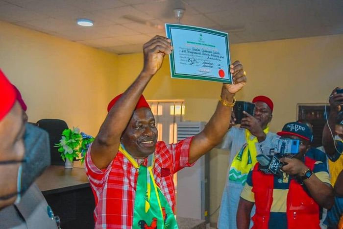 Soludo receives Certificate of Return from INEC (Twitter: @CCSoludo)