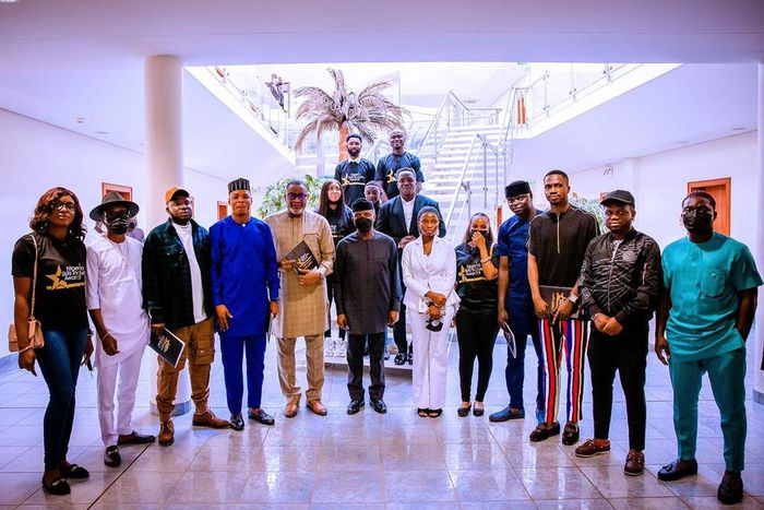 Vice President Yemi Osinbajo with skit makers at the Presidential Villa on Wednesday, November 3, 2021 (Tolani Alli)