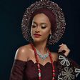 The gele completes the traditional look [nigeriandailyadvent]