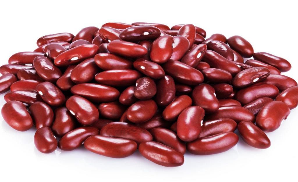 Raw kidney beans contain a toxic agent.