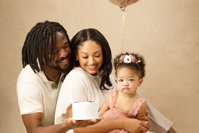 Johnny Drille and his family [Instagram/Johnydrille]