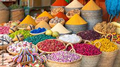 Exotic herbs and spices [AdebeStock]