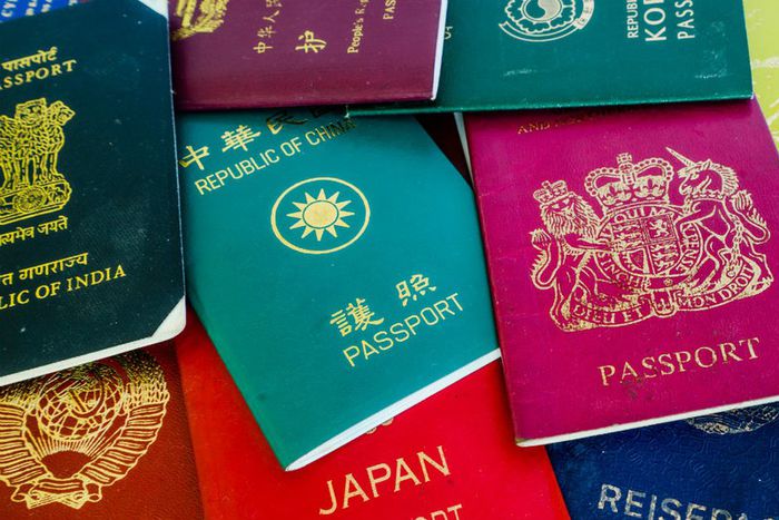 What the colour of your passport says about your country [passporthealth]