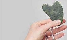 A gua sha stone [EccoVerde]