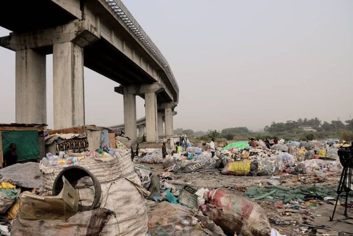 LAGESC evicts 84 illegal occupants under Eko bridge, arrests 1 for illegal toilet