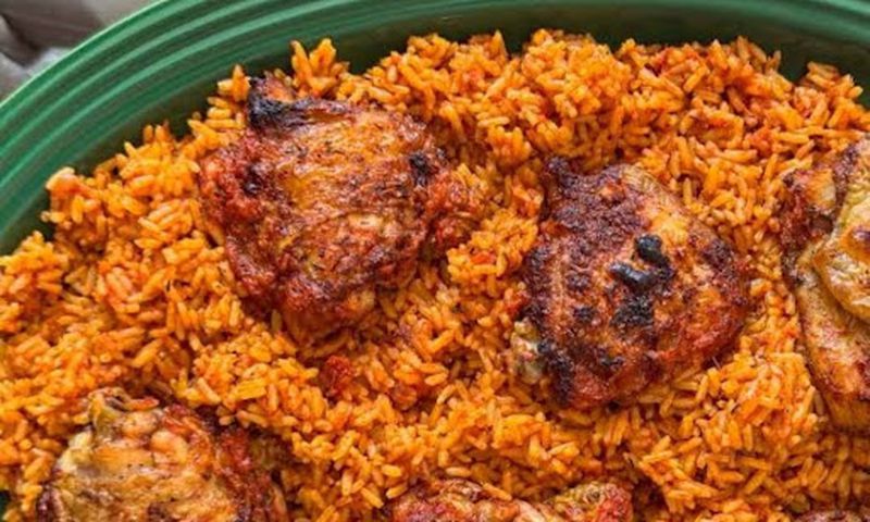 Street Eats vs. Restaurant Dining: Where to grab the best 1k jollof