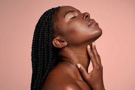 3 Natural ways to tighten neck skin and reduce a double chin