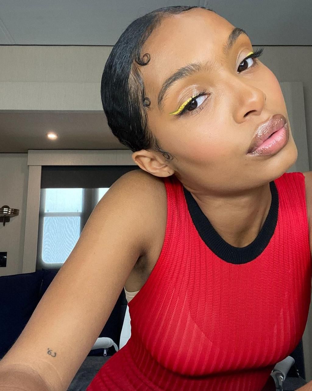 Here's how to have perfect edges [Instagram/Yara]