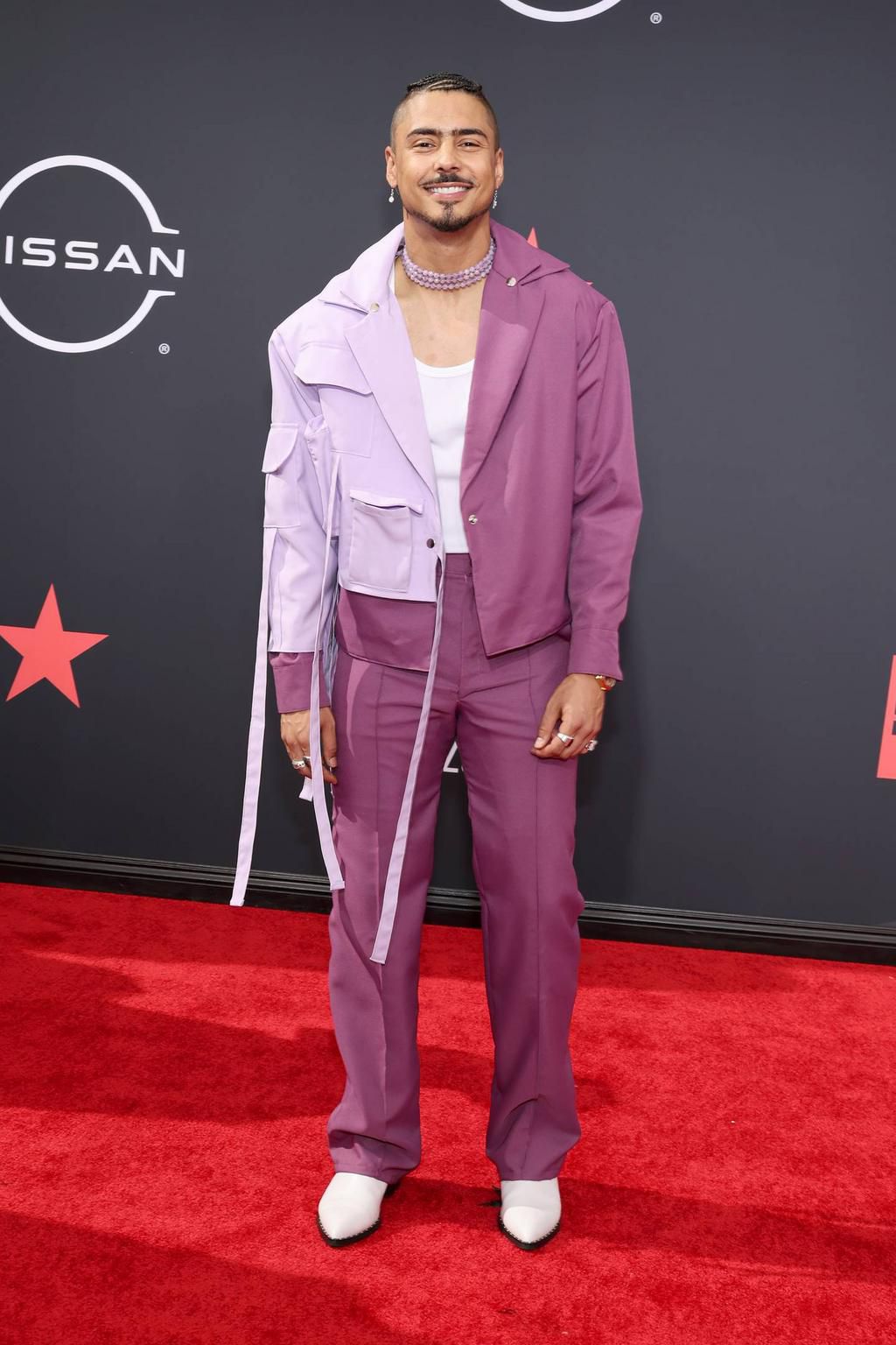 Quincy in purple and lilac [Nydailynews]