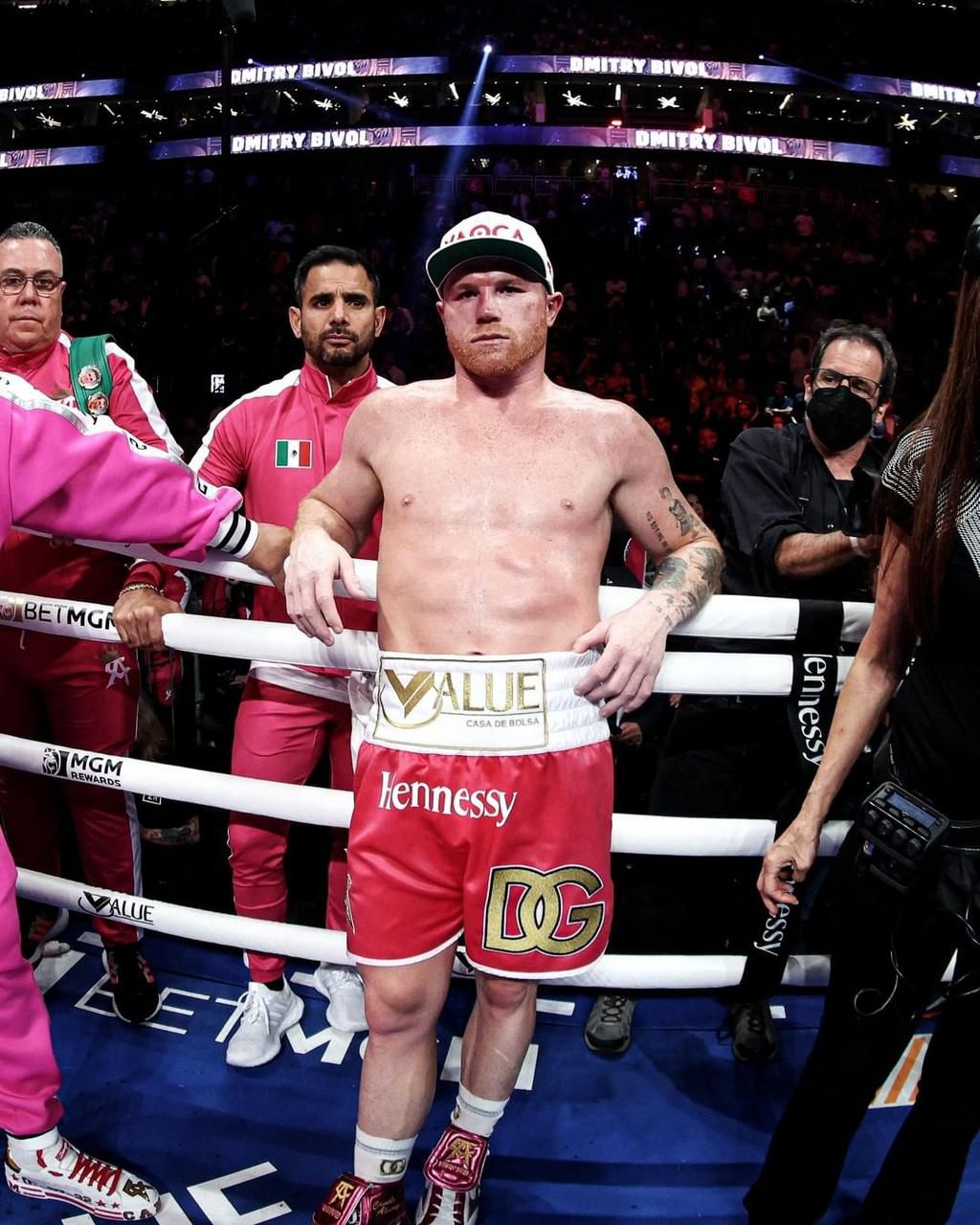 Reactions as Dmitry Bivol beats Canelo Alvarez