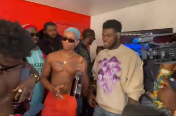 Video: Thomas Partey shows up to support KiDi and Kuami Eugene at O2 Indigo concert