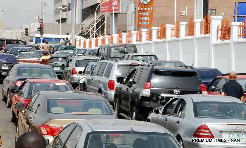 Fuel scarcity: Petrol queues resurface in Calabar (PremiumTimesNG)