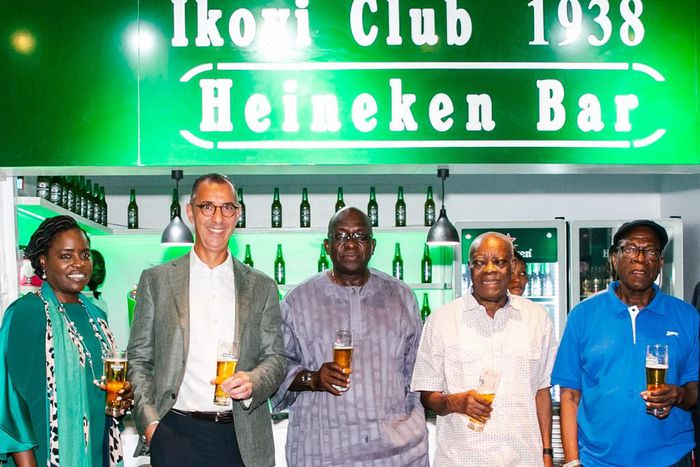 L-R: Sade Morgan, Corporate Affairs Director, Nigerian Breweries PLC; Hans Essaadi, Managing Director/CEO, Nigerian Breweries PLC; Ademola Mumuney, Chairman, Ikoyi Club 1938; Yanju Scott, Trustee, Ikoyi Club 1938, and Chief Dr. Kolawole B. Jamodu (CFR)...