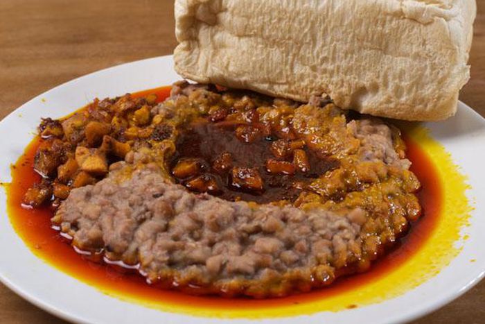 Ewa agoyin is a beloved breakfast [allnigerianfood]