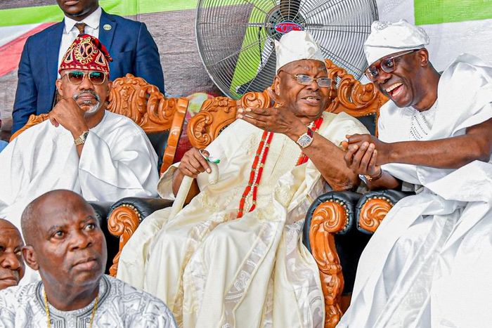 L-R: Gov. Babajide Sanwo-Olu of Lagos State, Awujale of Ijebuland, Oba Sikiru Adetona and Ogun State Governor, Prince Dapo Abiodun during the grand finale of the annual Ojude Oba festival at the Oba S.K. Adetona Golden Jubilee centre, Awujale Palace An...