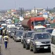 traffic gridlock along Ibadan-Lagos Expressway