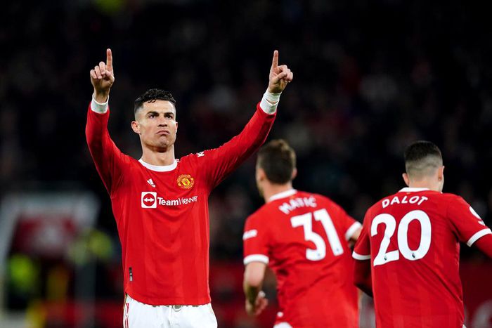 Cristiano Ronaldo rescued Manchester United with a 62nd minute equalizer against Chelsea