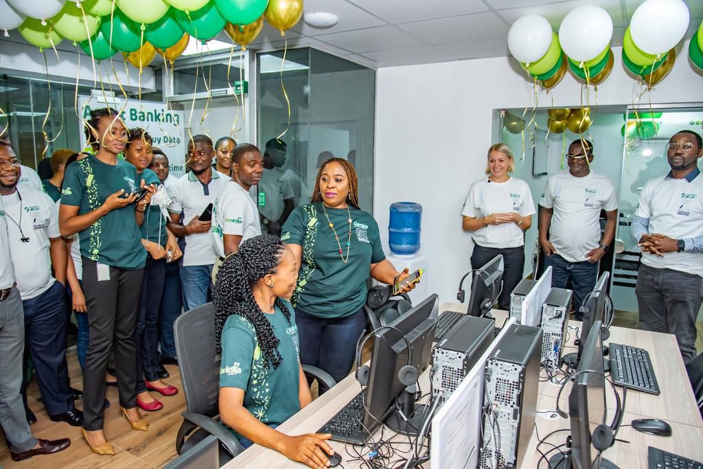 L-R: Chief Executive Officer and Managing Director, 9 Payment Service Bank, Branka Mracajac inspecting the newly unveiled customer service centre