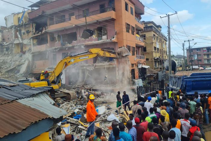 Lagos govt opens investigation into cause of Mushin building collapse.