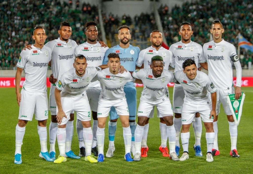Moroccan club Raja Casablanca squeezed into the CAF Confederation Cup final after winning a penalty shootout against Egyptian visitors Pyramids.