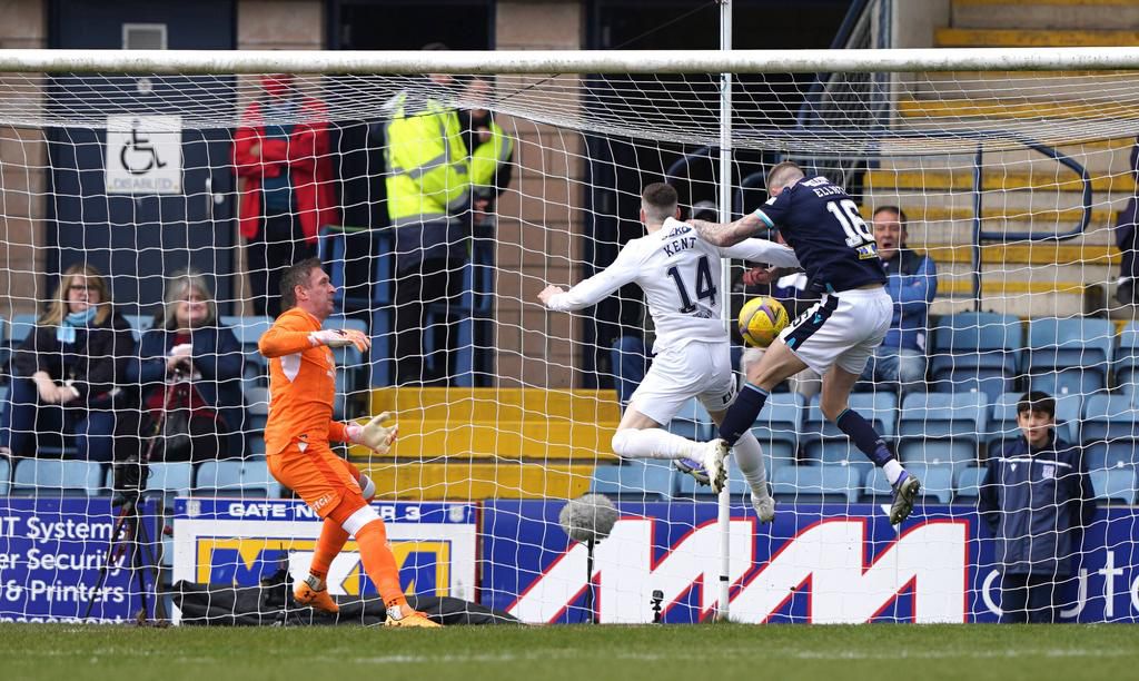 Elliot grabbed the shock opener for the home side