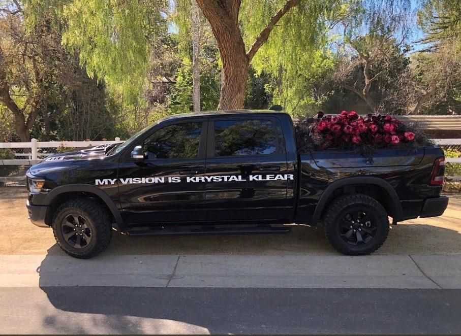 Kanye West delivers truckload of roses to Kim Kardashian on Valentine's Day