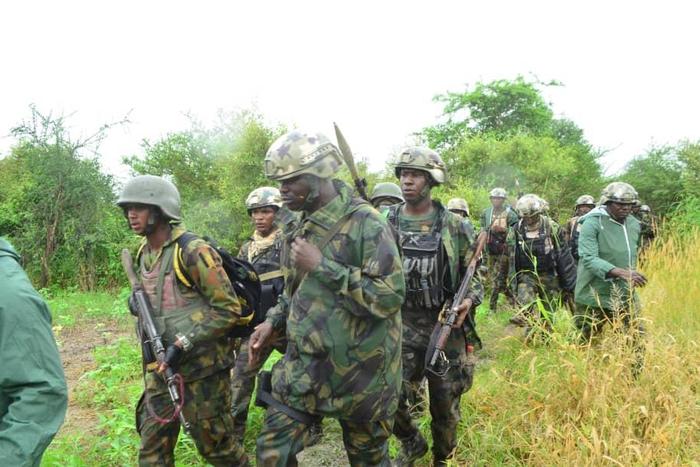 Troops kill 5 terrorists, rescue 7 kidnapped victims in Borno.  [Twitter/@SaharaReporters]