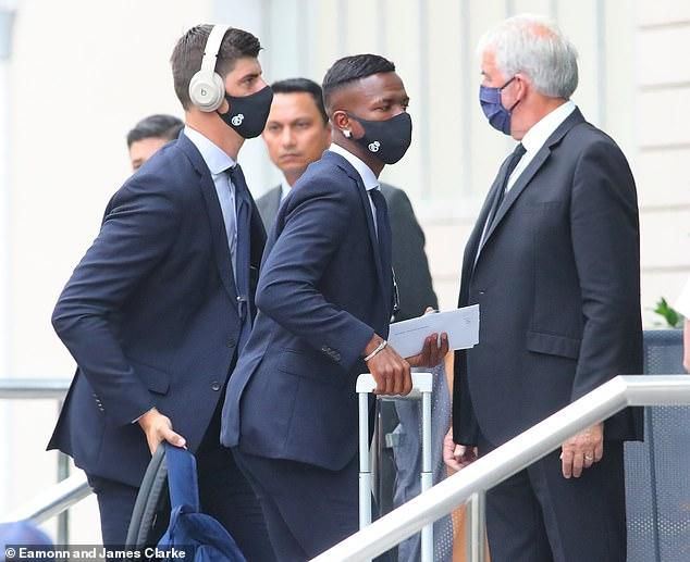 Thibaut Courtois and Vinicius Junior (Daily Mail)