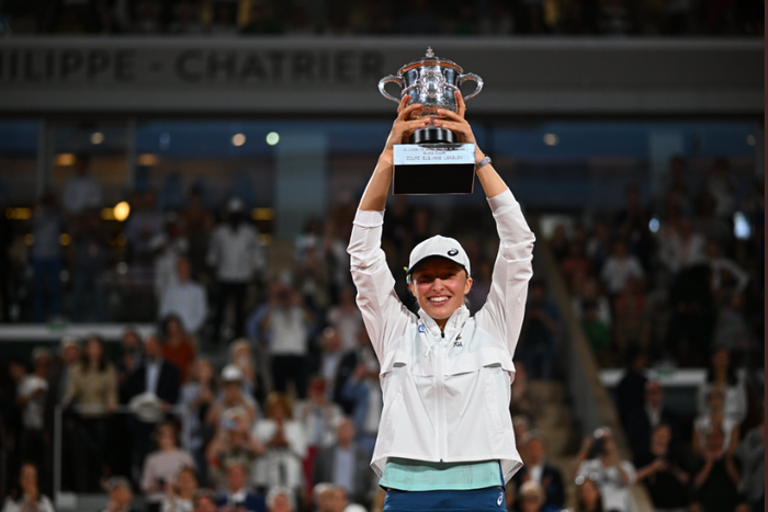 Iga Swiatek defeated Coco Gauff to win her second French Open