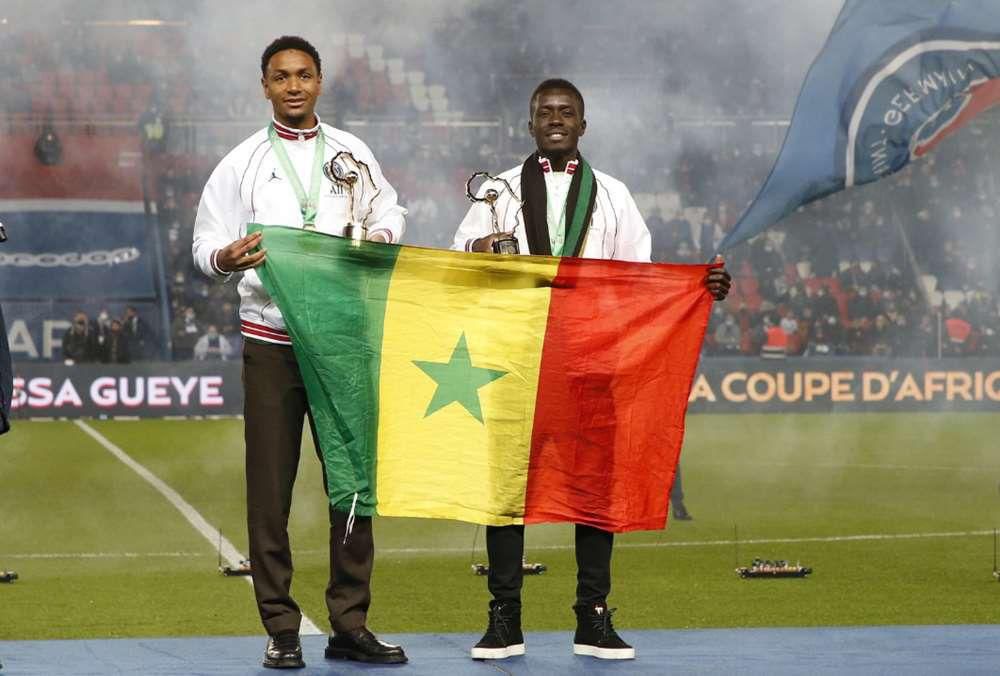 Idrissa Gueye and Abdou Diallo receive a special welcome at PSG after the AFCON 2021 win.