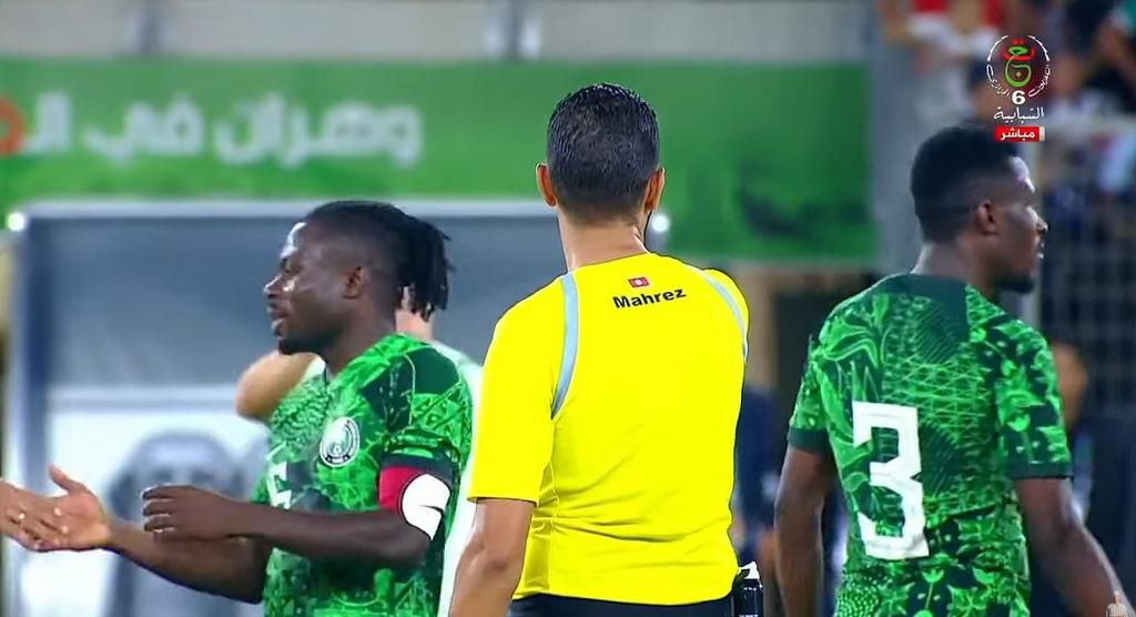 In the absence of VAR, the referee stole the show in Oran.