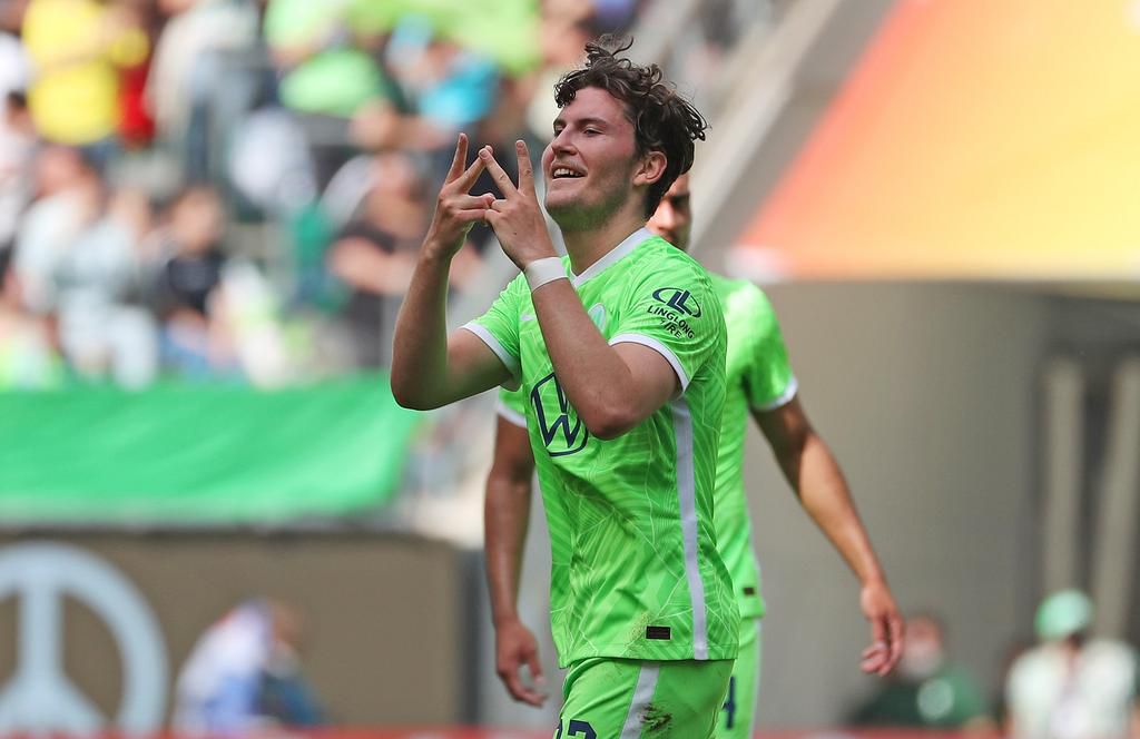 Reactions as Bayern Munich held to 2-2 draw by Wolfsburg