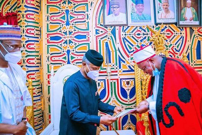 Emir-Of-Lafia Confers VP Yemi Osinbajo with title of Madugu-Jihar-Nasarawa, Captain Leader of- Nasarawa at Emirs Palace Nasarawa. (TheNation)
