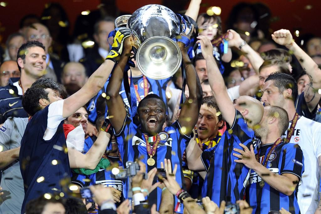 Muntari lifting the Champions League trophy in 2010