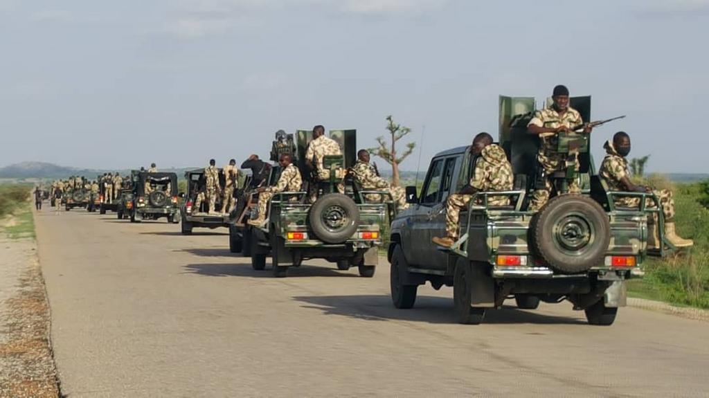 Troops of the Nigerian Army during a raid on bandits' hideout in Katsina state. [Twitter/@DefenceInfoNG]