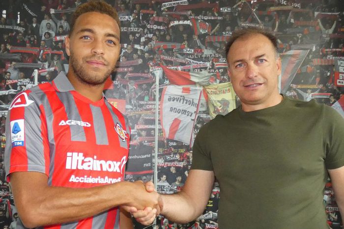 Cyriel Dessers signs for Cremonese (Cremonese)