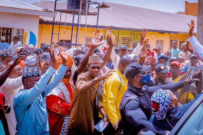 Kaduna governorship aspirant visits Emir of Zazzau to seek royal blessing. (Daily Trust)
